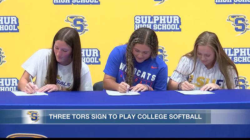 Three Tors sign to play college softball