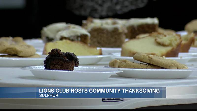 Lions Club hosts community Thanksgiving in Sulphur