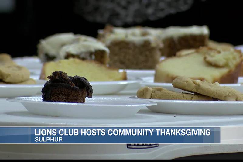 Lions Club hosts community Thanksgiving in Sulphur